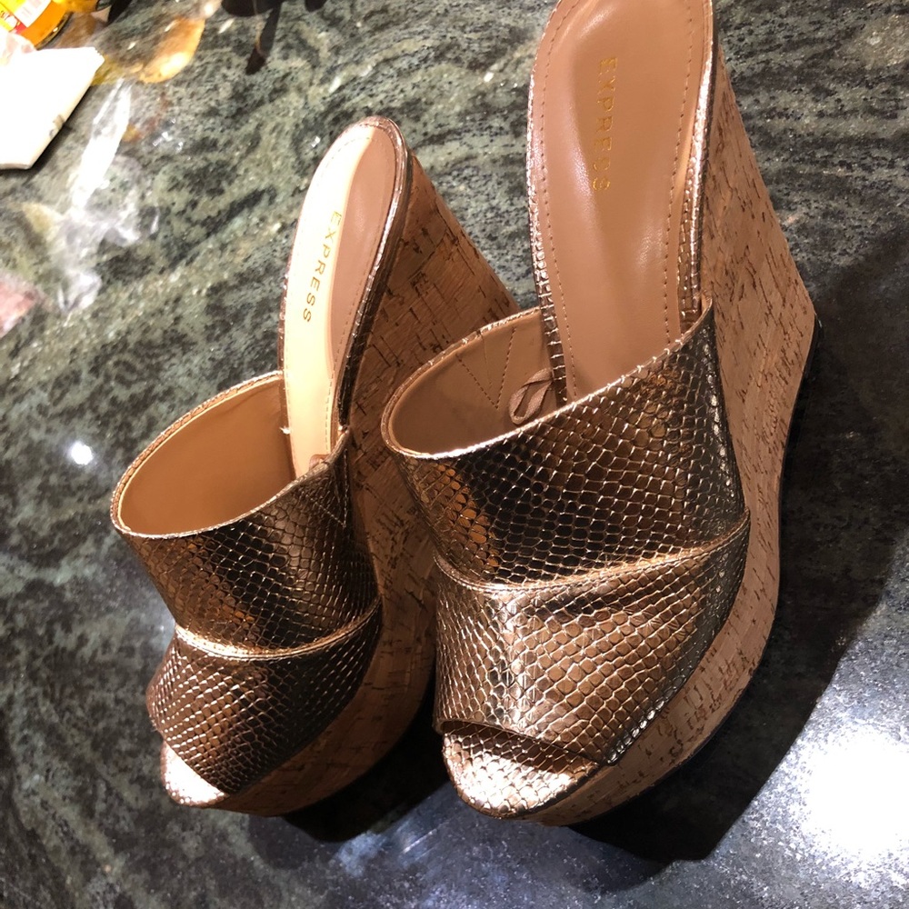 EXPRESS wedge heels